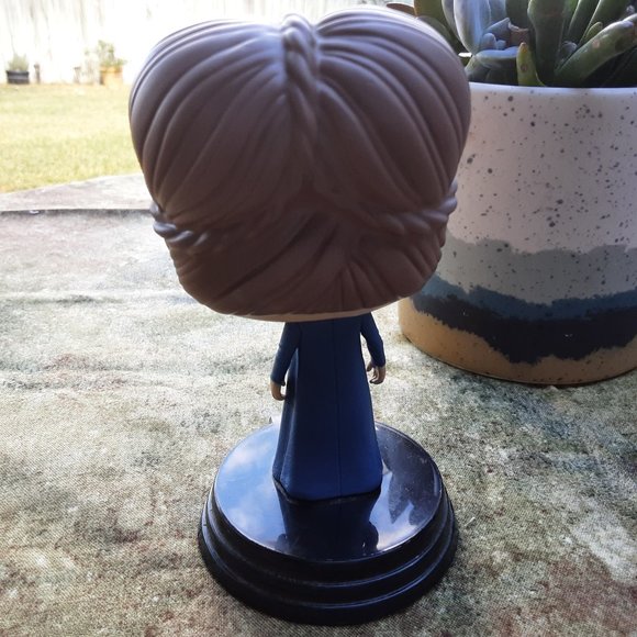 Funko Pop Star Wars Episode 7 Princess Leia Bobblehead - Picture 2 of 6
